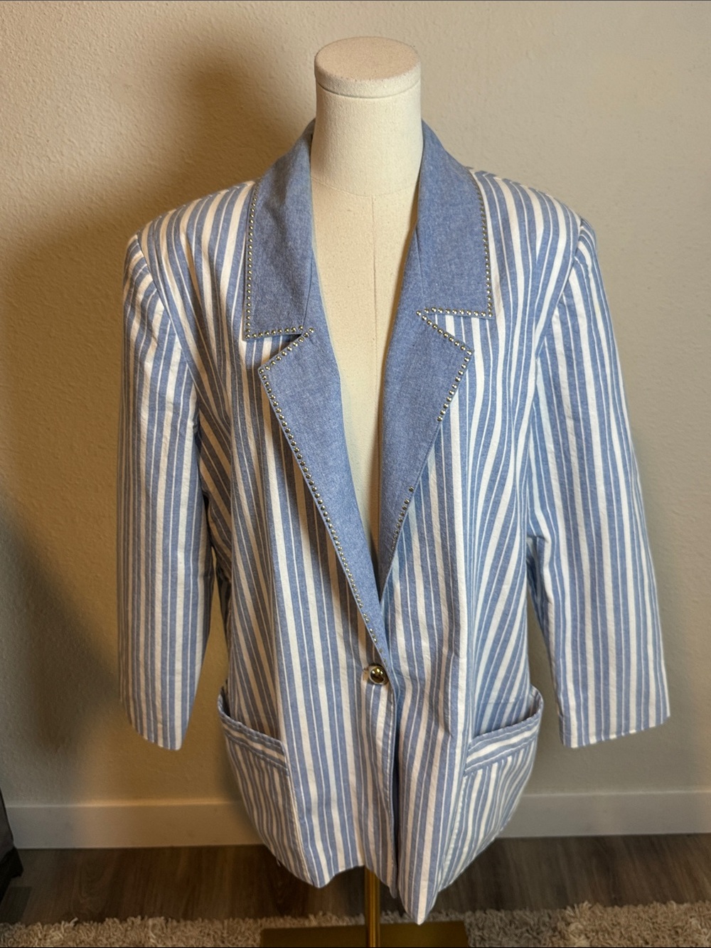 Three Flaggs Vintage Lightweight Striped Blue & White Blazer One Size